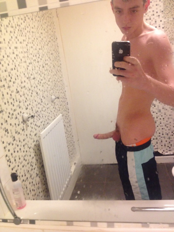 English Lad Cock Selfshots from Selfpix